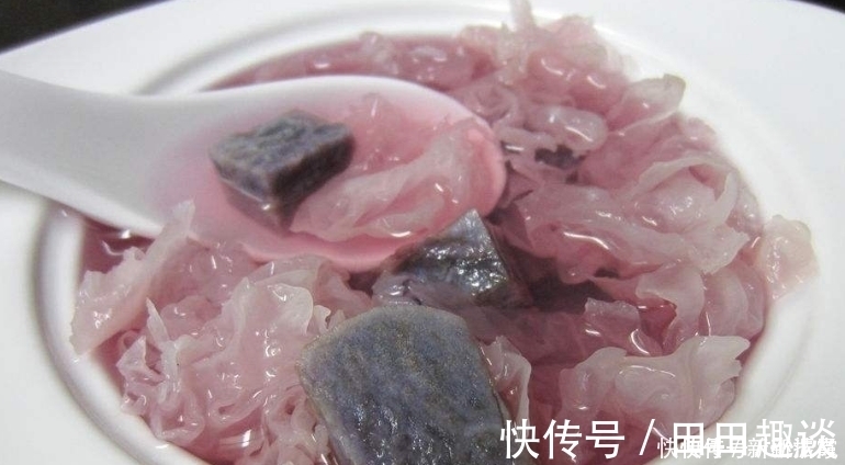 鹅蛋|女性怀孕时,这4种东西不要错过,对胎儿发育有益,还能缓解孕吐