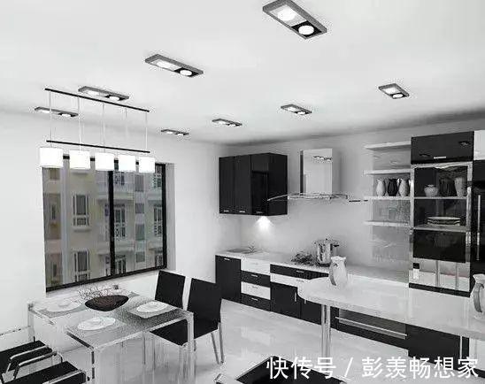 铝扣|吊顶是用铝扣板还是石膏板好这种材质易褪色还有毒！幸好选对了