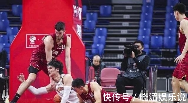 杜峰|韩德君恐赛季报销,杜峰难辞其咎,闫军左右为难,官方承认错判