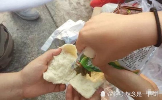 真的|“穷学生”都如何充饥吃方便面都算奢侈,看到图3真的很心疼