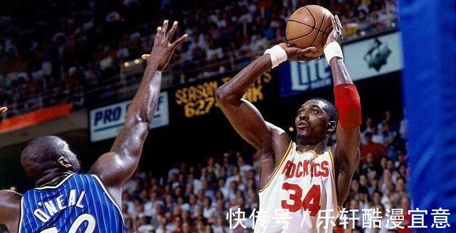 大卫罗宾逊|如果按取得的荣誉来排名，NBA90年代四大中锋该怎么排