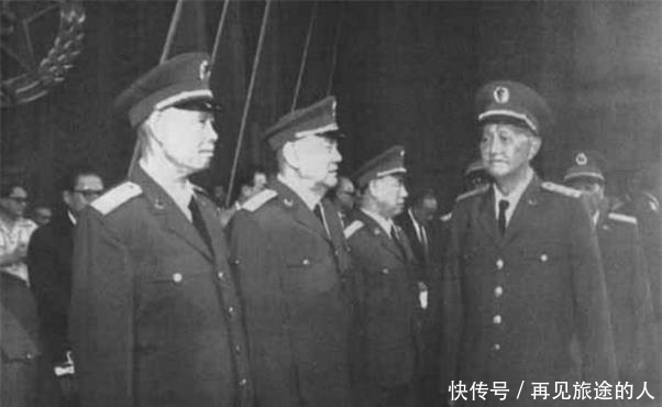 小哑巴|一老农去见司令被拦,对警卫说:我是他上级,你去喊他过来见我!