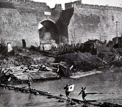 掩护|抗日名将差点被活捉,排长为掩护他被斩首,他在日军眼皮底下藏着