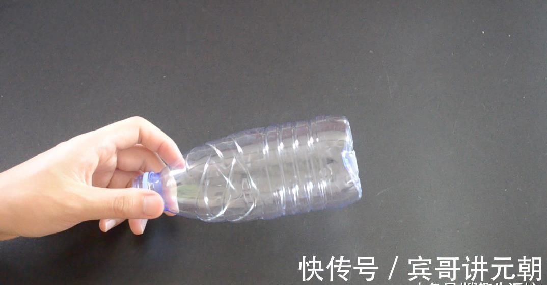 塑料瓶|橡皮筋绑在塑料瓶上太厉害了, 解决了很多家庭的烦恼, 看完赶紧试试