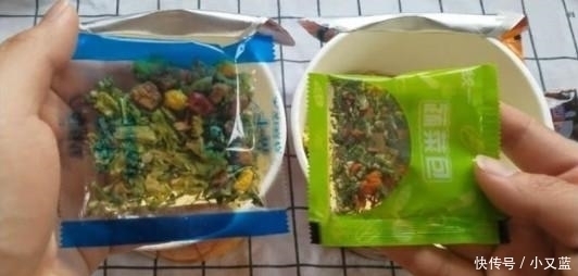统一和康师傅泡面有啥区别从牛肉面就能看出,差异一目了然