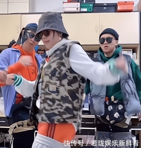 杨皓然|杨倩效仿全红婵,去游乐场游玩,为什么留言都是“西海岸”?