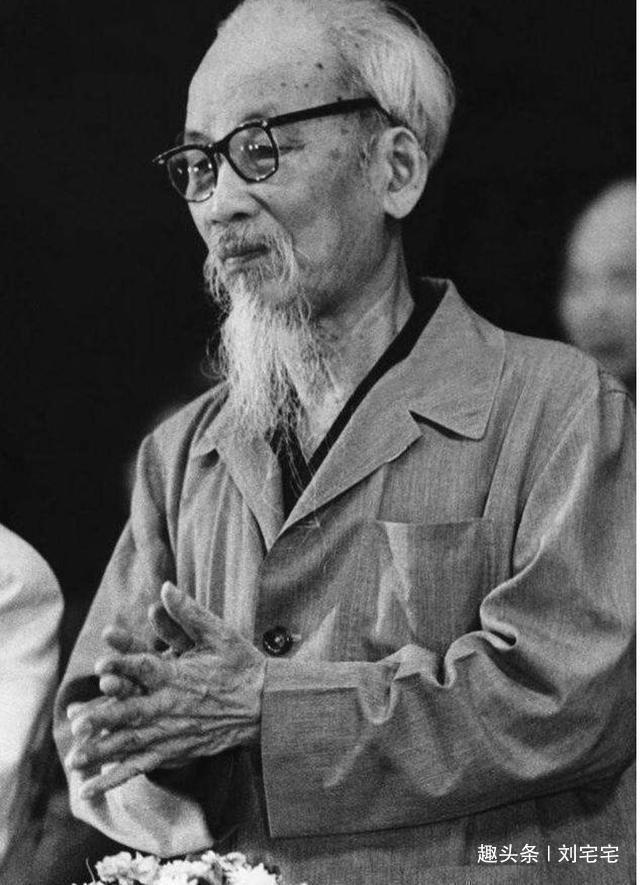 拉丁字母$精通汉语的胡志明,何以执意要废除汉字隐情让当下越南自食其果