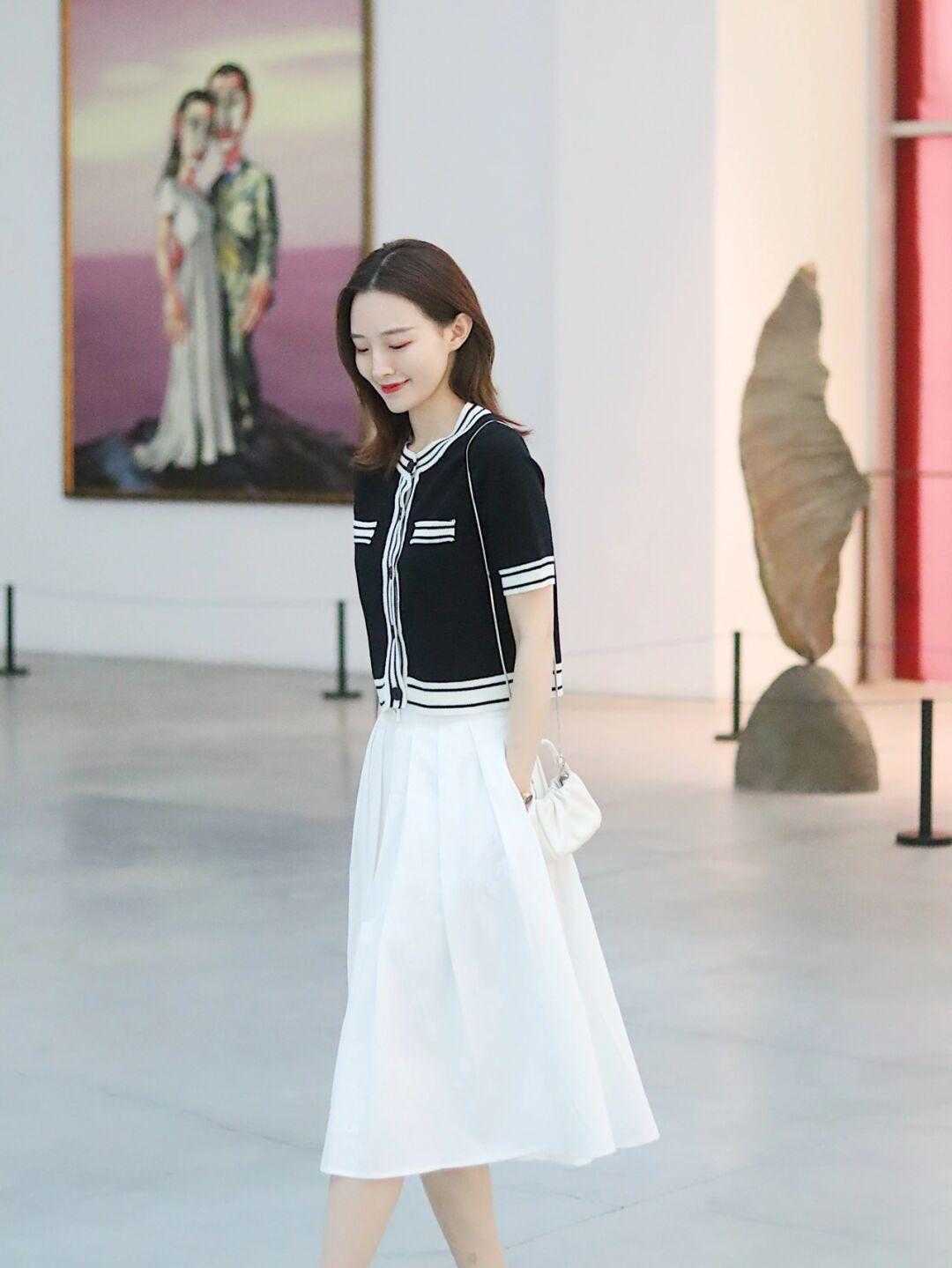 优雅|掌握了这两种搭配，这个夏季，你也是优雅的气质女神！