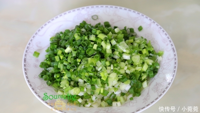 早餐别只会豆浆油条,教你做包子蓬松香软,比豆浆营养,比油条香