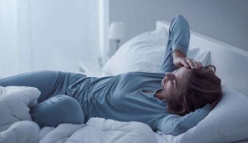 此物|香蕉和“此物”喝,是失眠患者的“救星”,一觉睡到天亮!