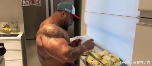 高体脂|奋战在健身房的高体脂大叔,个个膀大腰圆,为何不屑于练腹肌!