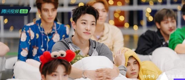 周柯宇|创造营2021刘宇排名重返第一,幽默调侃站位台子,周深扮相帅气