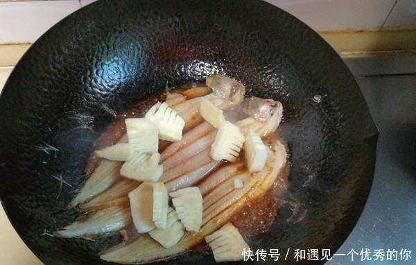 这菜每年春天才有的吃,营养特别高,过年必备,错过就要等明年