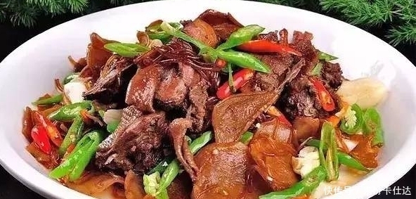 好吃到爆的下饭菜,香气扑鼻,色泽诱人,看到可别流口水哟!