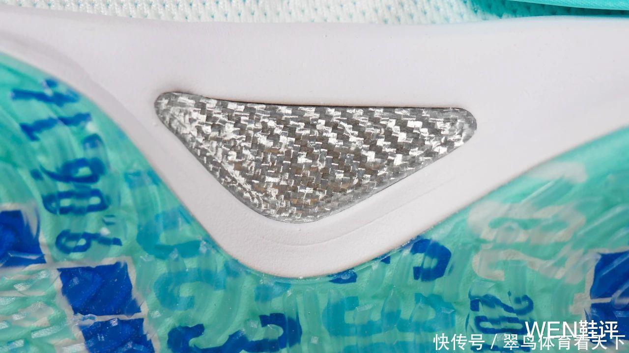 当良心国产遇到“国际知名香水”,666块就能入手的联名球鞋