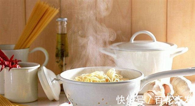 规矩|宝宝从小就立规矩,要遵守“2饭不吃、3觉不睡”,或利于健康成长