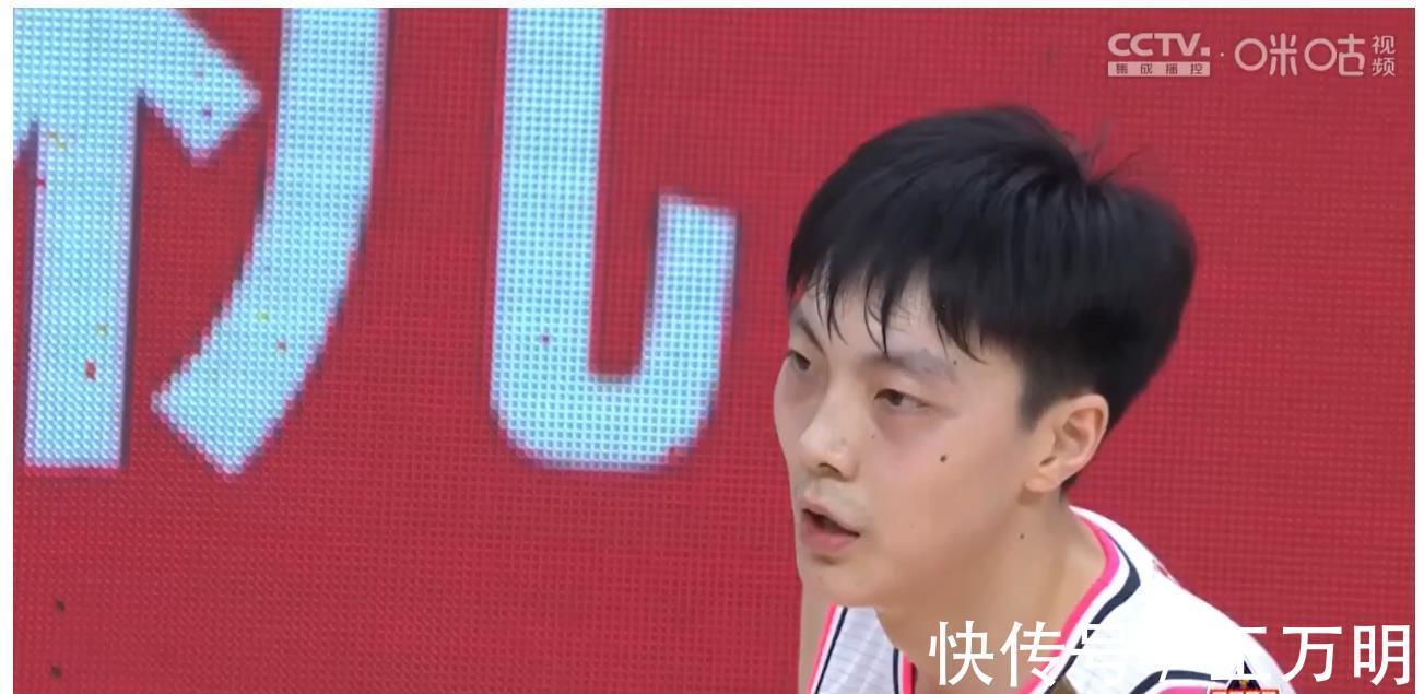 阿联|21分钟砍31分!姚明助阵,阿联爆发,杜锋终于笑了,广东男篮止血