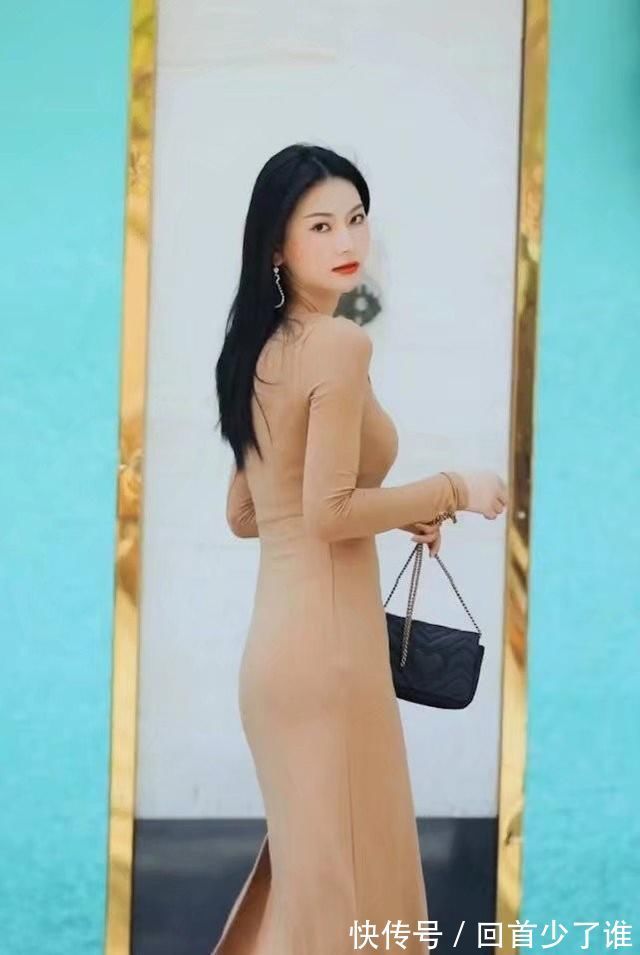 卡其色|姐姐一定是人群C位,裙子开叉高到不敢看,被强大的气场震慑住