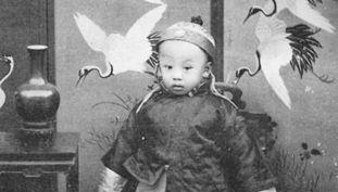 太监|溥仪晚年上街买肉饼,刚咬一口脸色大变,大呼太监骗了我20年