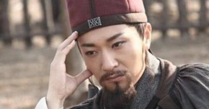 吴用&乾隆出上联:“智多星偏偏吴用”,纪晓岚秒对下联,真是经典