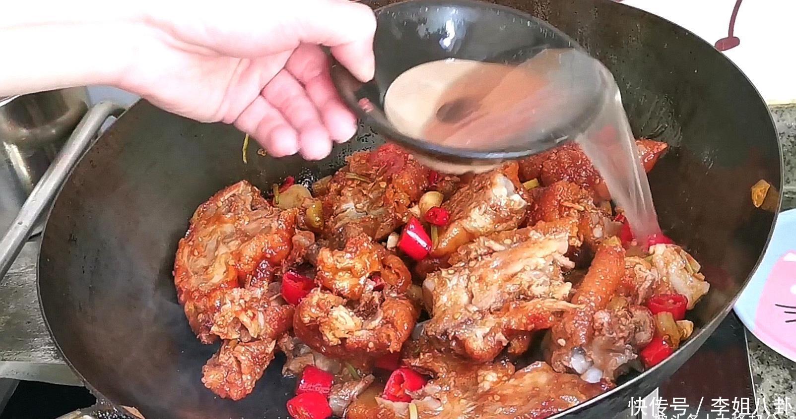 酸辣猪蹄,十几年老配方,秘制泡番茄酸香独特,好吃