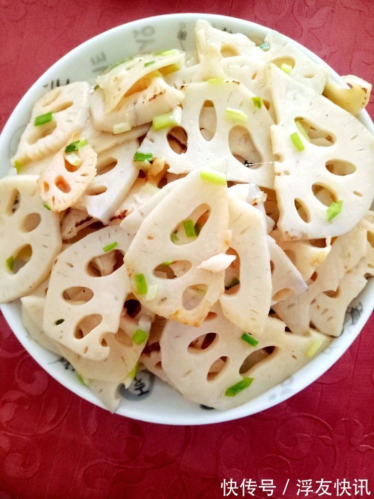 莲藕片儿|还在吃莲藕吗掌握三个小技巧,炒出的莲藕白脆好吃,不发黑