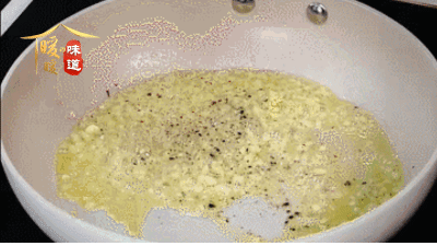 炖牛肉时，这味香料一定要放！20分钟软烂入味、不塞牙，很多人都放错，难怪又老又柴