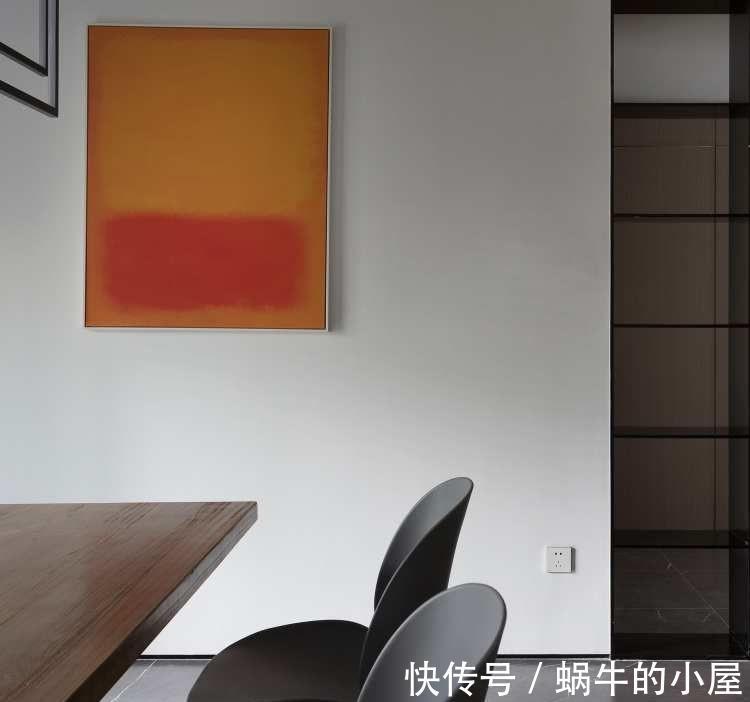 深度|简明有深度的现代三居室,用光线来辅助灰白元素,营造静好的空间