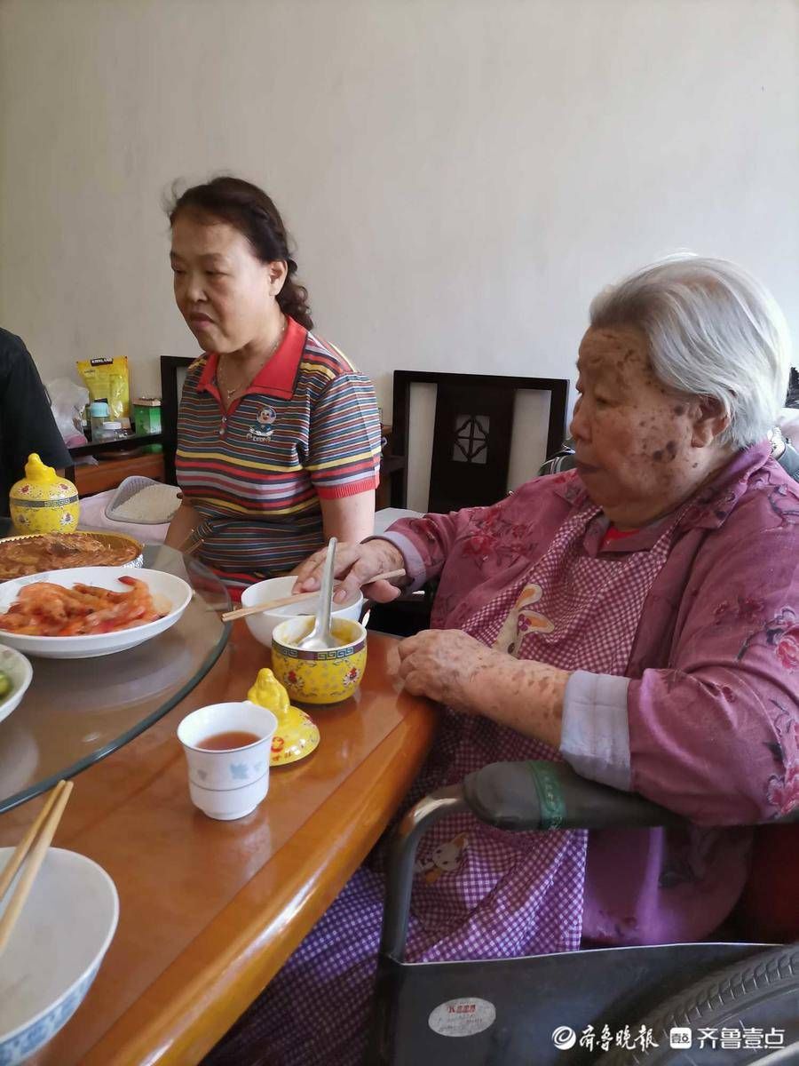 晒晒我的90岁老母亲！快乐生活，吃嘛嘛香|家有宝藏老人| 母亲
