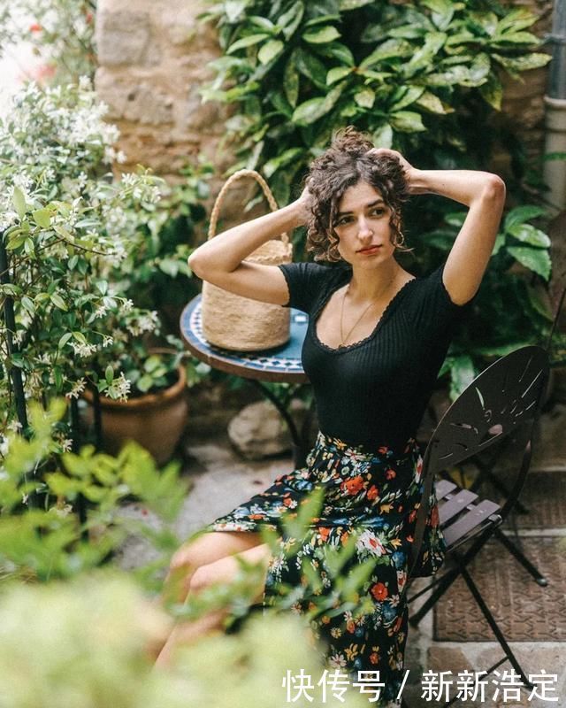 美丽无死角的女孩，都把发型换成了这些样子