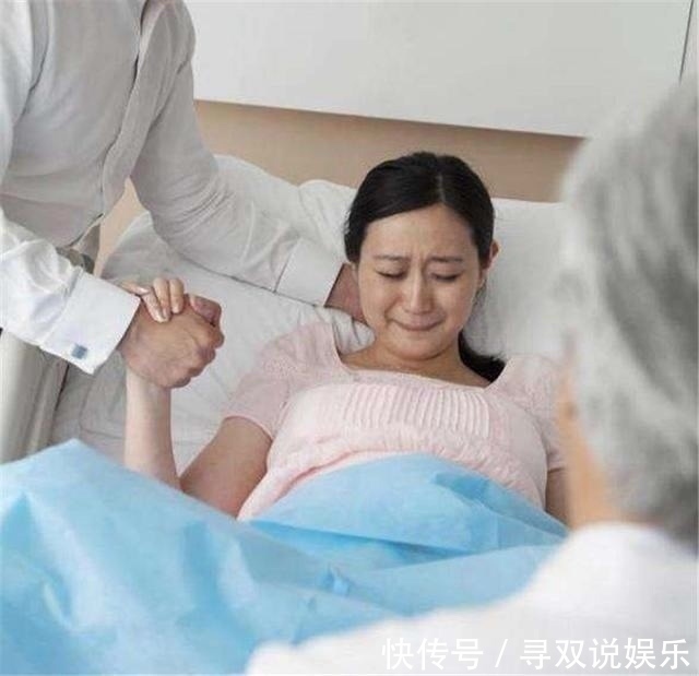 女性|产妇“拼命”4小时生下男婴，全家都高兴，医生却对产妇摇头叹气