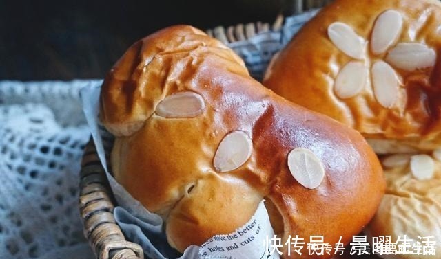 风靡了一个多世纪的日式红豆面包，制作如此简单，松松软软真好吃