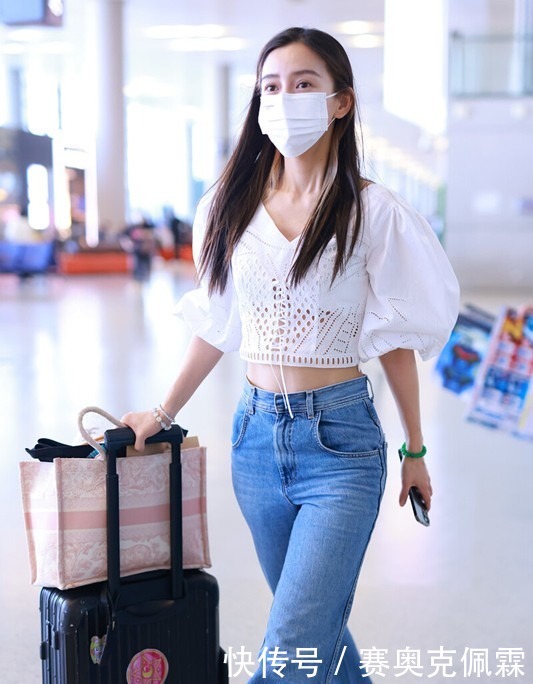 皮裤|泡泡袖显肩宽?那是因为你不会穿,选对款缩肩又遮肉,超级显脸小