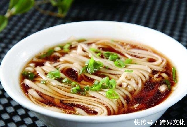 常吃面条到底对身体好不好?专家讲出了实话,记得告诉家人
