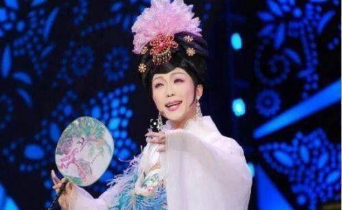 歌舞廳|從乞丐變身“貴妃”，一夜爆紅的國家一級演員，如今突然銷聲匿跡