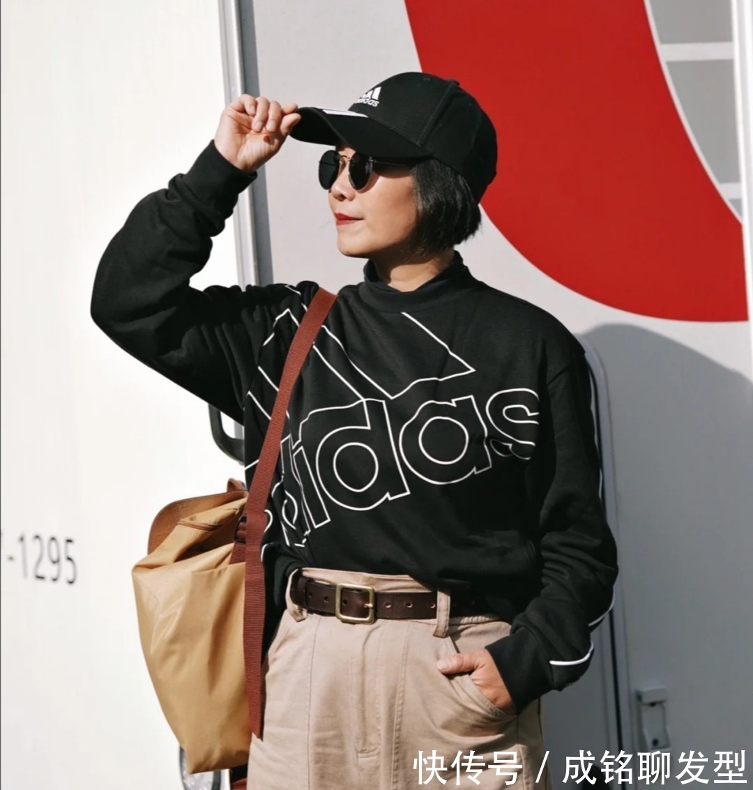 妈妈辈|这才是五十岁妈妈辈该有的装扮,端庄大气显年轻,优雅保暖又舒适