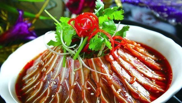 做法|猪耳朵这样做,吃着很香很过瘾,美味下饭还解馋,全家人抢着吃