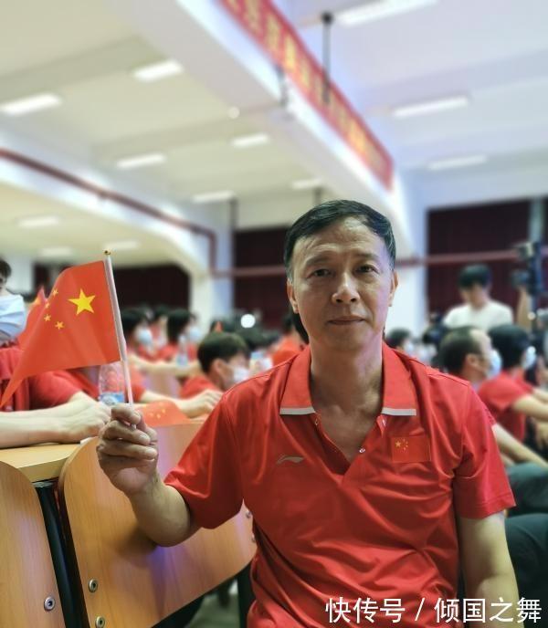 全红婵|1周胖3斤,8个月长5厘米,吃自助餐是他人两倍,全红婵当心了