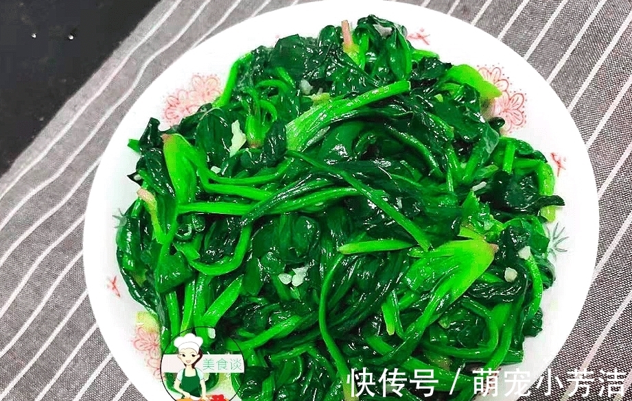 菠菜|春天，这菜特“水灵”记得多吃，1元炒一盘，清肠刮油减脂，一身轻松