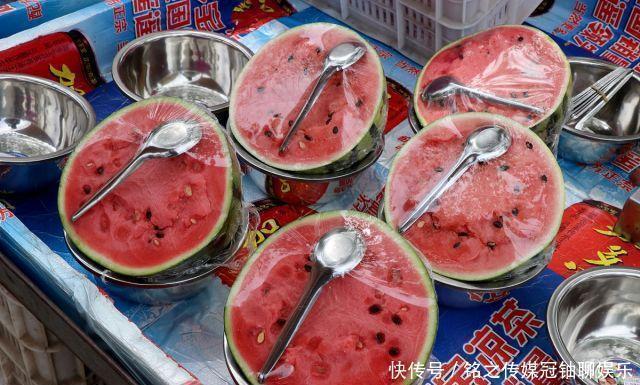 4种被列入“黑名单”的水果,尽量别去碰,最后1种吃了会“上瘾”