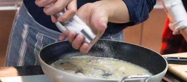 血液|高血脂“源头”已找出，不是肥肉，3种食物经常吃，容易堵塞血管