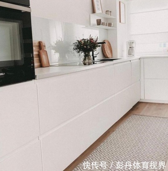 墙面|丹麦一家5口,女主把家布置得温馨精致,生活品质满分,太羡慕了