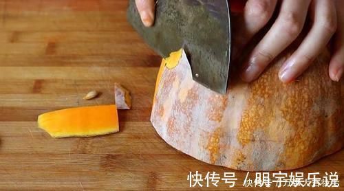 好吃|活了半辈子,才知道南瓜饼这样做最好吃,不用油炸,营养又健康