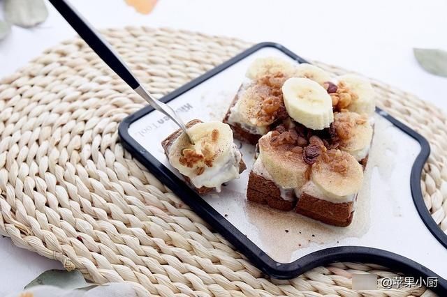 早餐只需五分钟，就能做出咸甜结合的美味早餐，常换个口味也不错