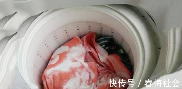 白醋加洗衣粉洗衣真的好吗?别再无知了,教你白醋洗衣服正确用法