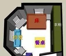 客厅|一家四口住豪华别墅,却只能睡客厅打地铺,设计师爆改15㎡变6房