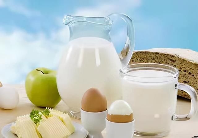 是真的吗|天天喝牛奶真的能长高吗?医生告诉你答案,还教你如何让孩子长高