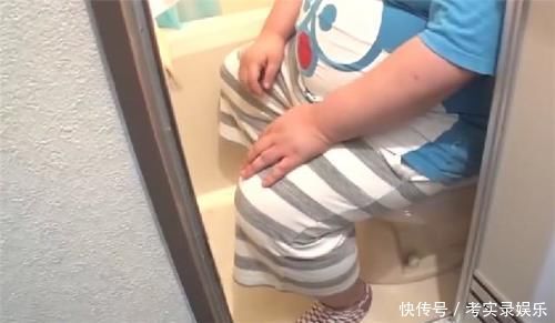 肥宅|日本单身宅男9㎡小家，厕所巴掌大却有浴缸，玄关晾衣服格外整洁