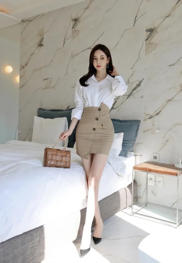 愁思|美图欣赏:孙允珠,雪杏怀春愁思婉约优雅西装裙