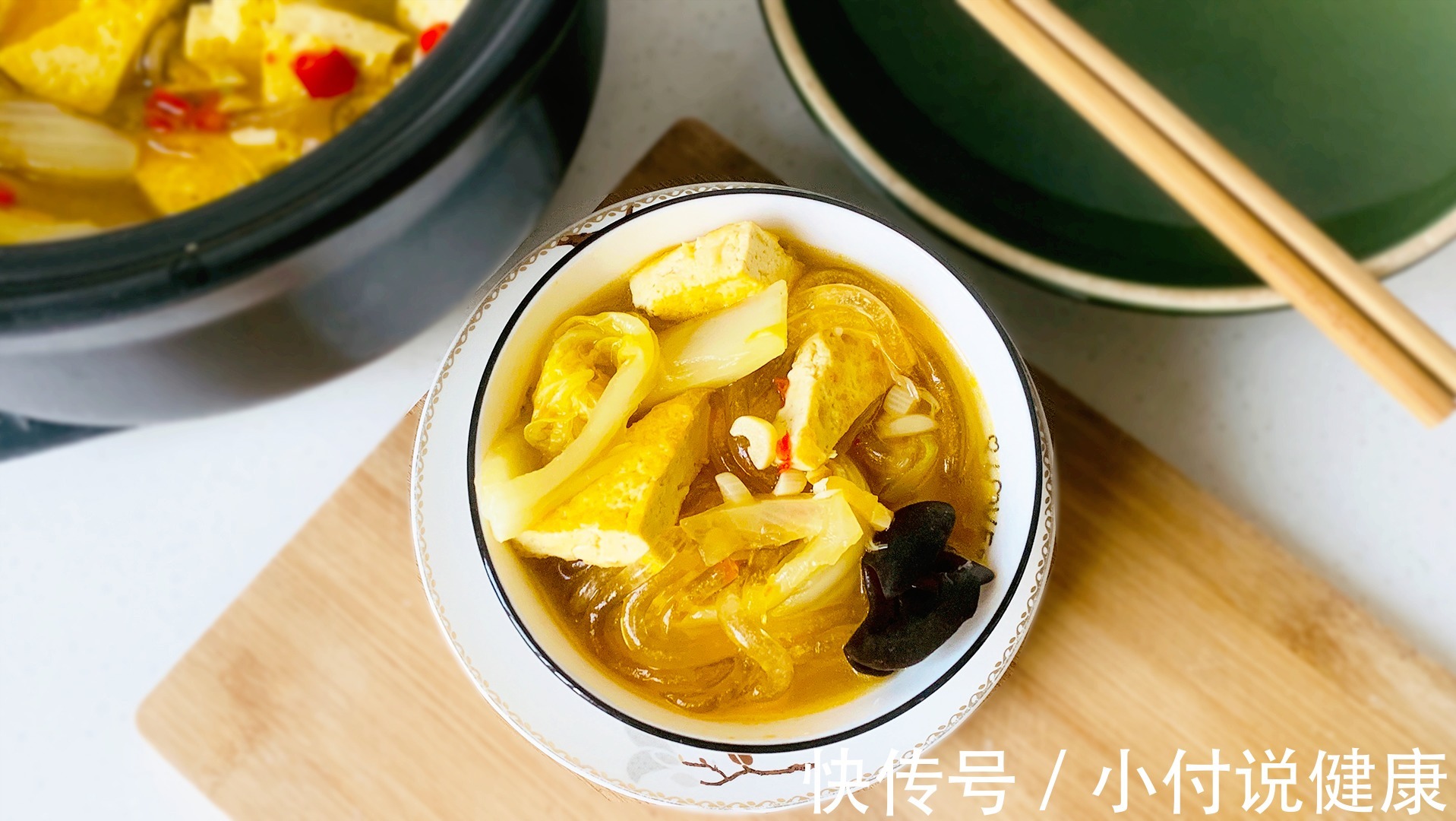 金针菇|久坐易胖、便秘多吃“平民菜”,低热量、高纤维,乱炖营养敞开吃